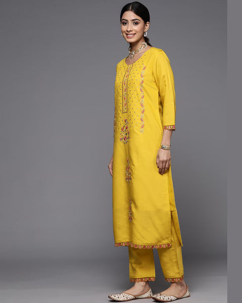 Yellow Blended Silk Kurta With Pant & Yellow Embroidered Dupatta