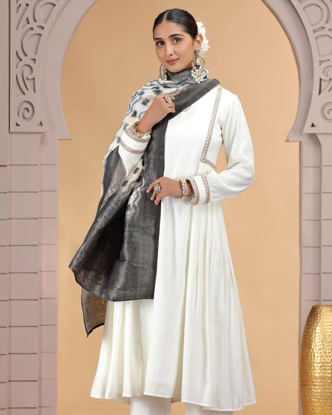 Off White Chiffon Readymade Pant Suit For Woman With Chiffon Jacquard Dupatta