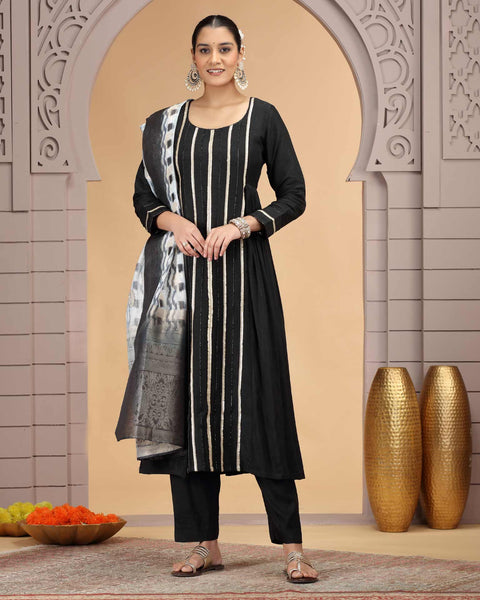 Black Chiffon Readymade Pant Suit For Woman With Chiffon Jacquard Dupatta