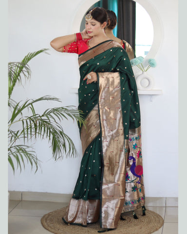 Green Paithani Silk Woven Jacquard Saree With Maroon Embroidered Art Silk Blouse