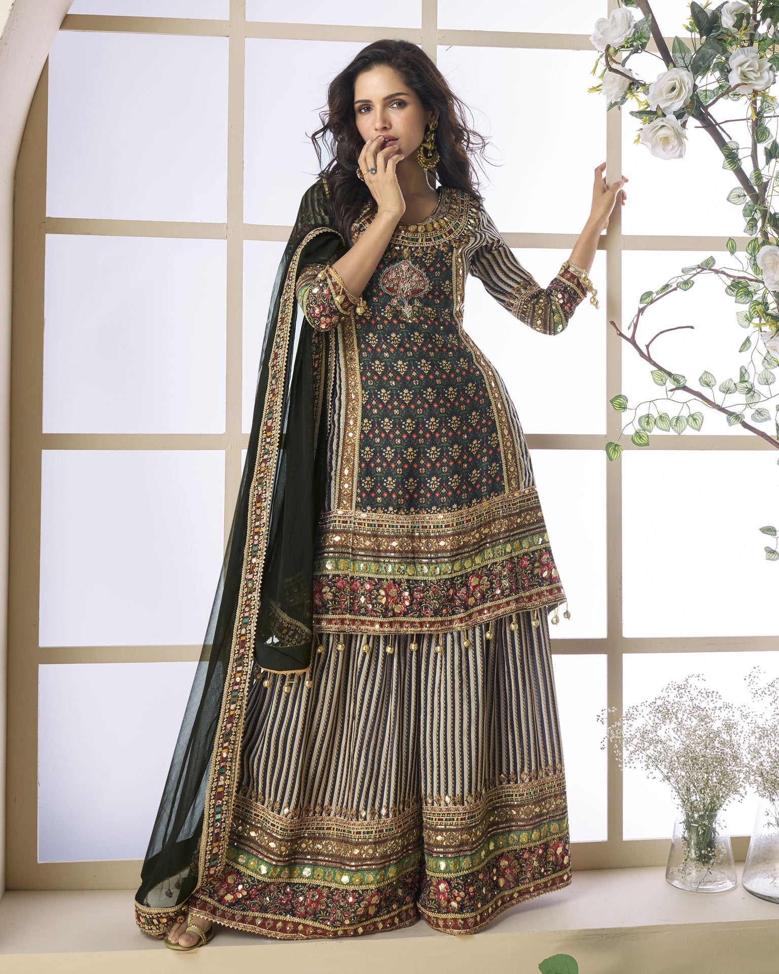 Black Off White Pure Viscose Crepe Silk Readymade Woman Palazzo Suit With Hand Work